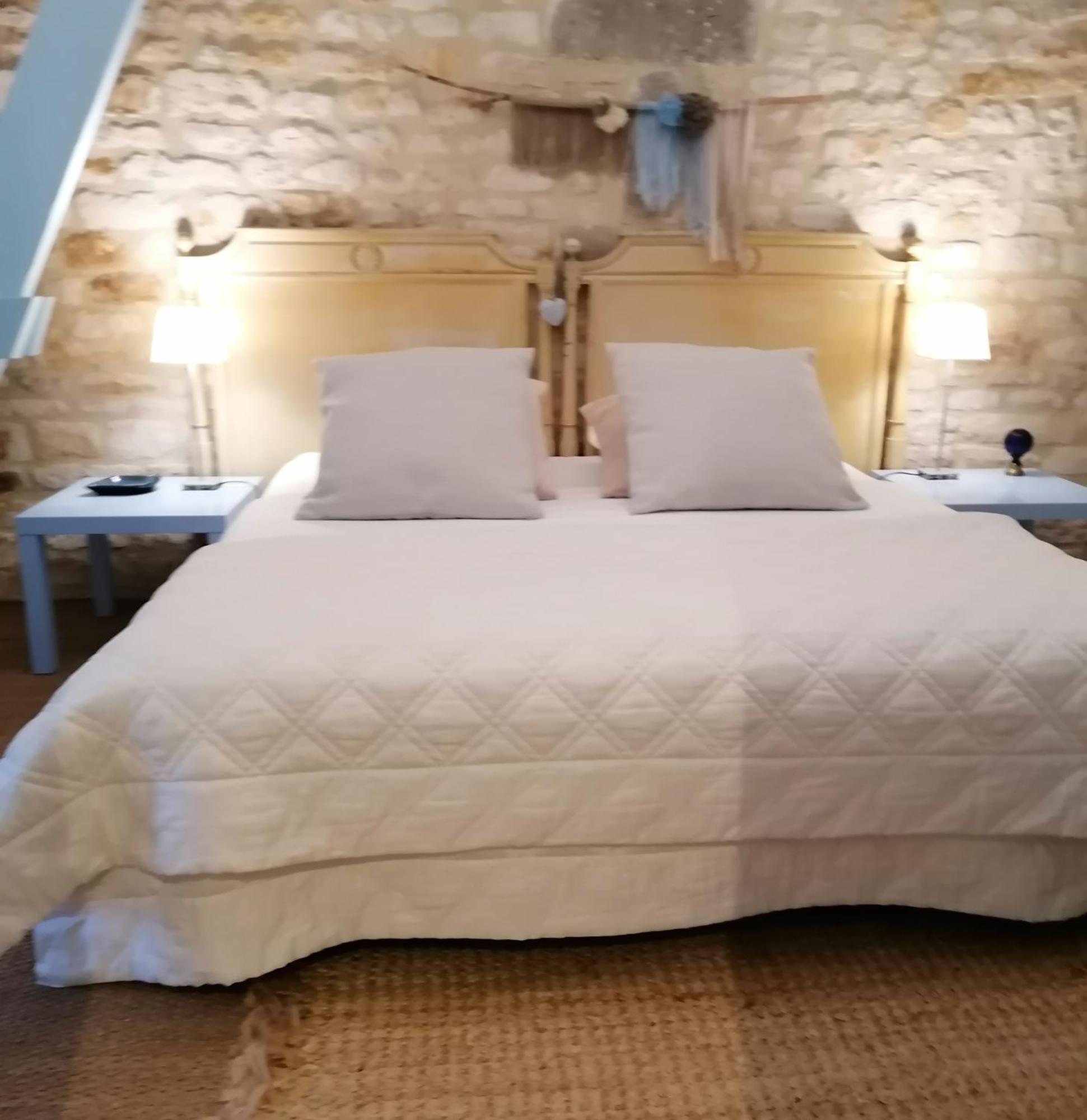 Bed and Breakfast La Malposte Reviers Экстерьер фото